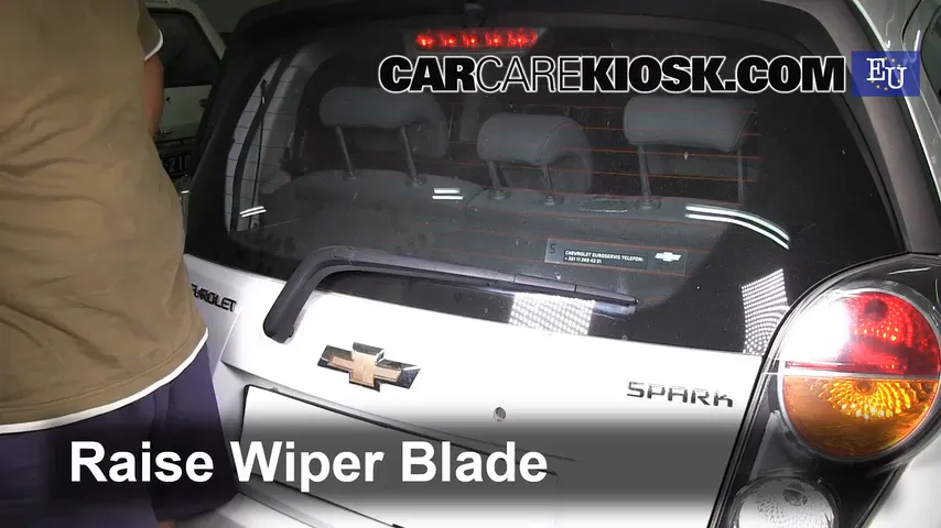 2011 Chevrolet Beat Campus 1.0L 4 Cyl. Windshield Wiper Blade (Rear)